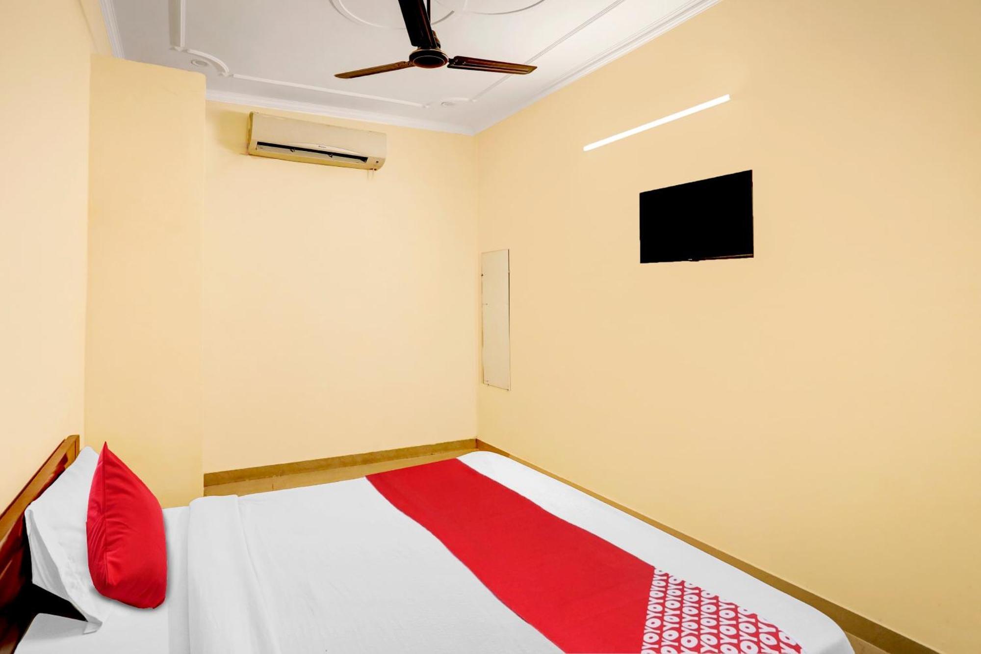 Hotel O Pari Hotel Ghaziabad Zewnętrze zdjęcie